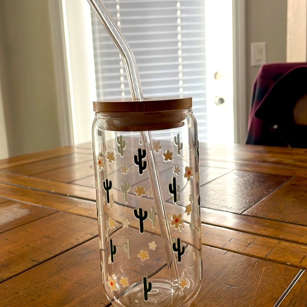 Tumbler  glass.   Decorated.  Adorable!!